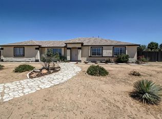 22250 Hurons Ave, Apple Valley, CA 92307