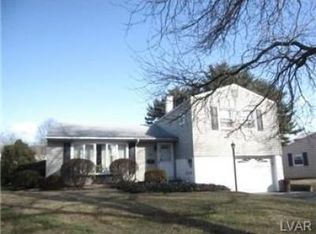 1947 Hopewell Rd, Bethlehem, PA 18017