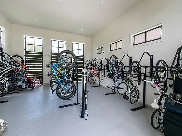 Urbon @ Nona Apartment Homes — Photo 39