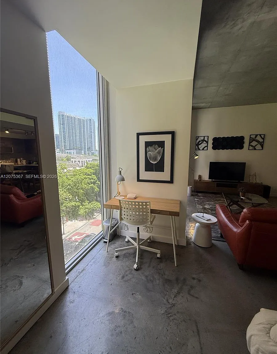 Centro Condo — Photo 3
