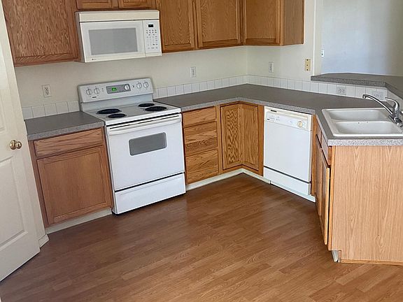 2nd image of 4823 W Moonlake Dr
