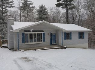 154 Woodland Dr, Dingmans Ferry, PA 18328