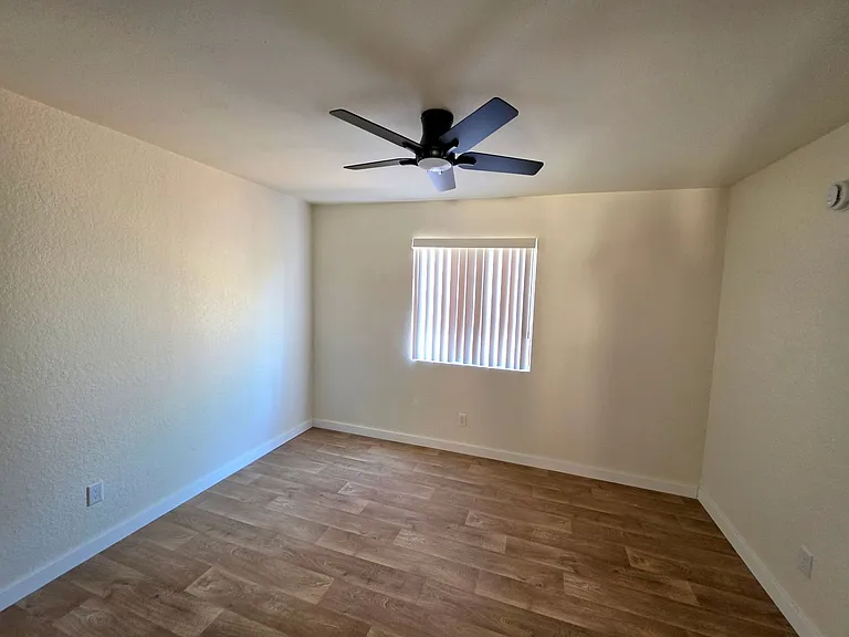 126 E Mohave Rd — Photo 26