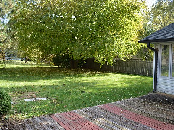 5th image of 525 Nelson Dr