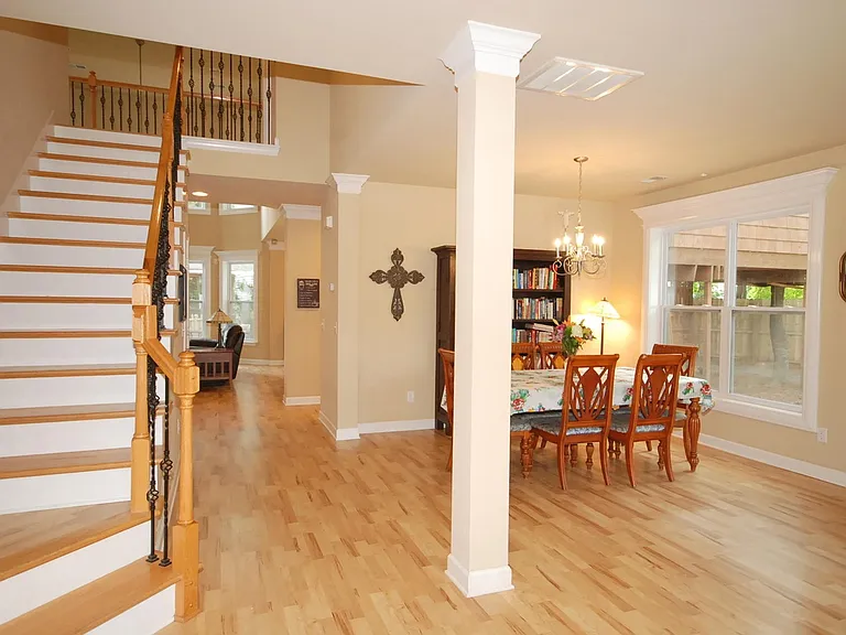 8463 Athens Way — Photo 4