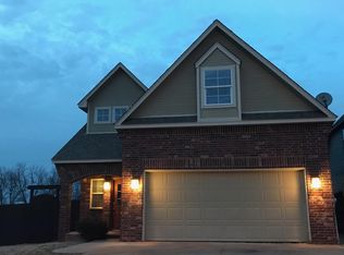 213 E 111th Pl S, Jenks, OK 74037