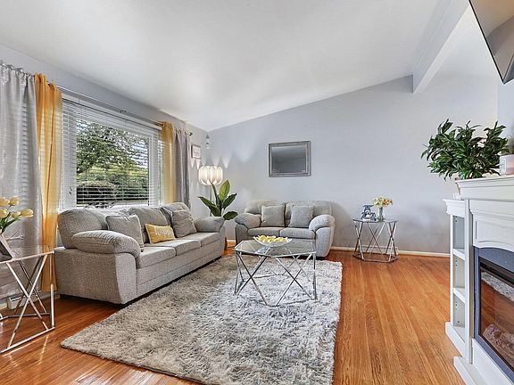 2nd image of 334 Ashland Ave