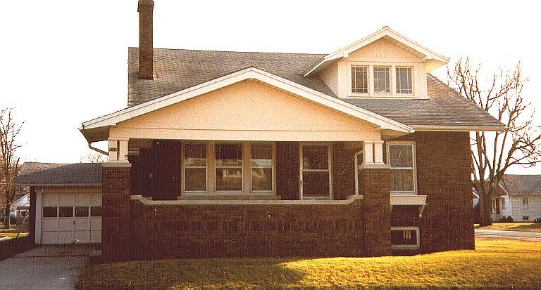 1st image of 226 W Garfield Ave
