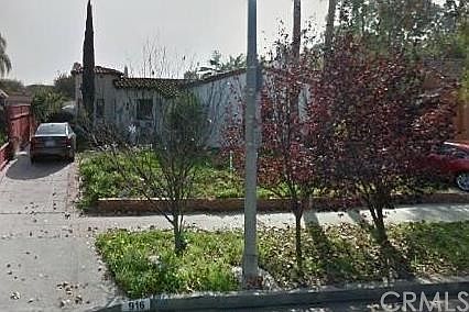 1st image of 916 S Ogden Dr