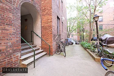 Rented by ZealEstate Group Inc