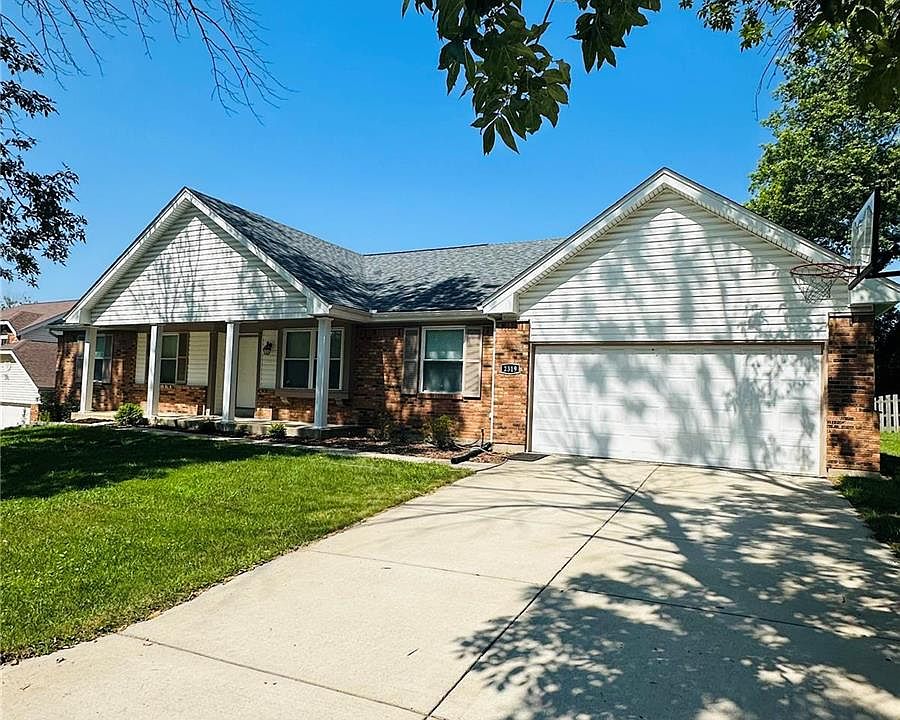 1st image of 2319 Eagles Glen Ct