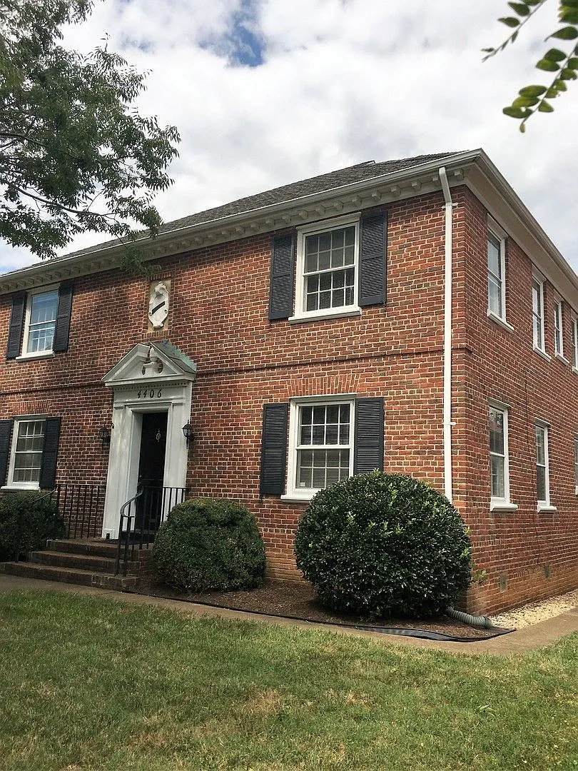 2 bed, 1.0 bath, 1200 sqft, $1,885 — Photo 2