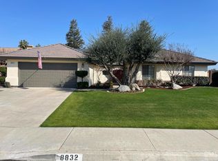 8832 Sierra Oak Dr, Bakersfield, CA