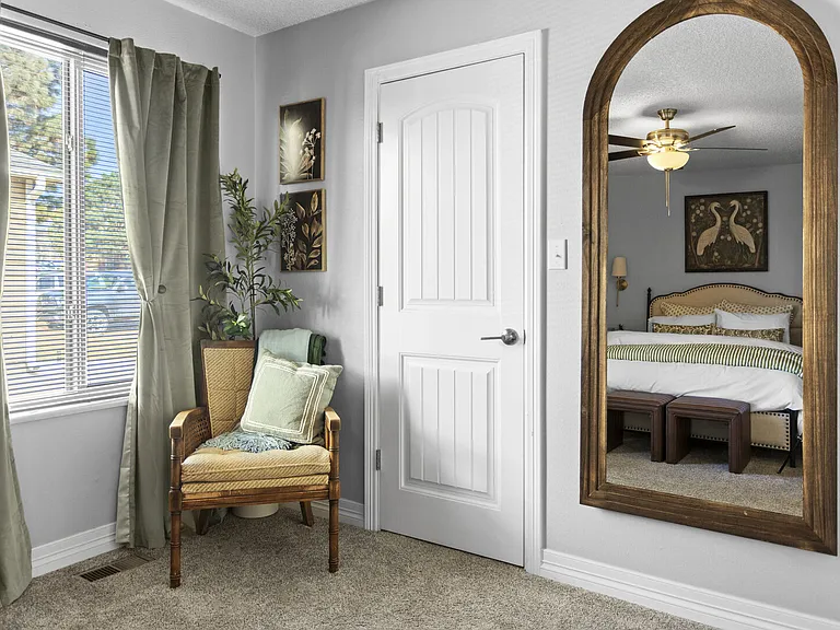 Hearthwood Ln — Photo 12