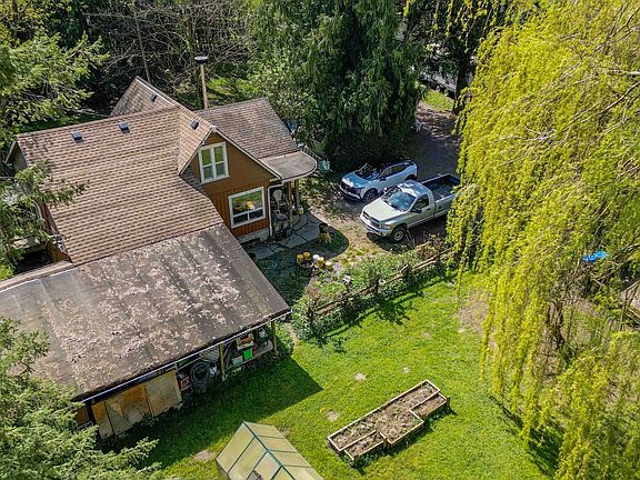 5th image of 42935 Lumsden Rd