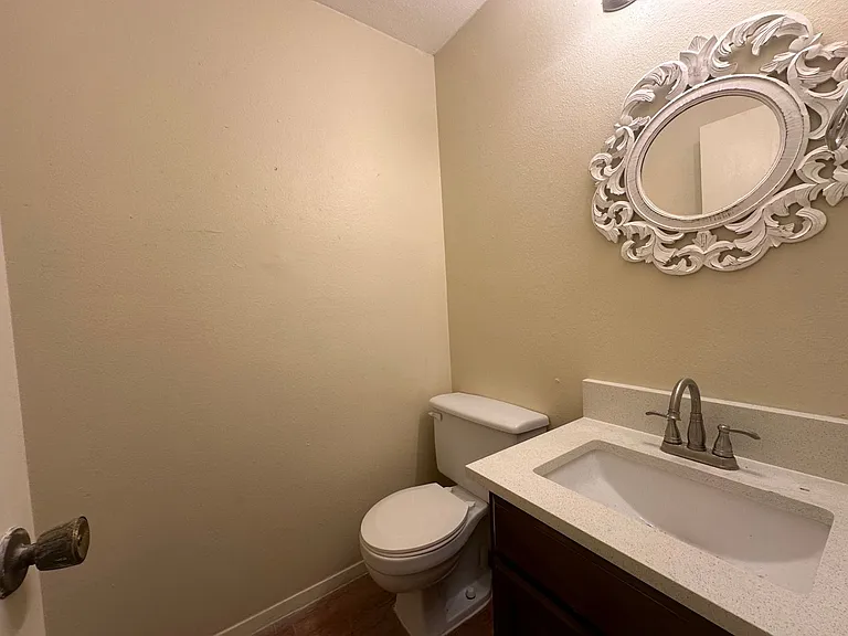 8104 Hood Cir #A — Photo 21