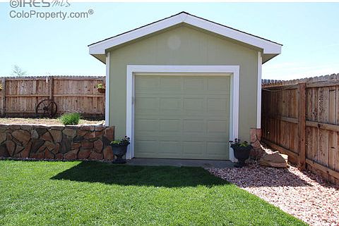 5th image of 330 Sunset Dr