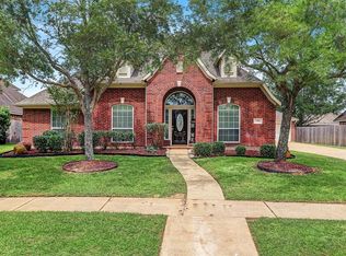 2903 Amanda Lee Dr, Pearland, TX 77581