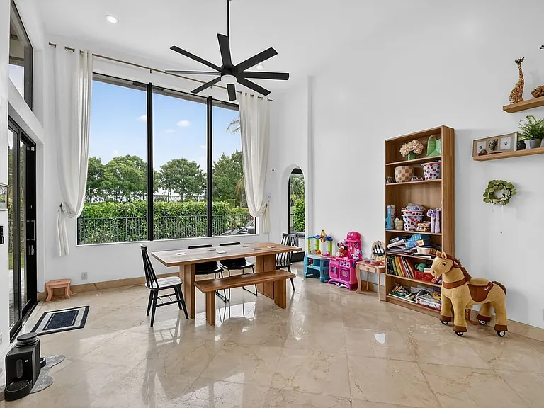 10337 Trianon Pl — Photo 39