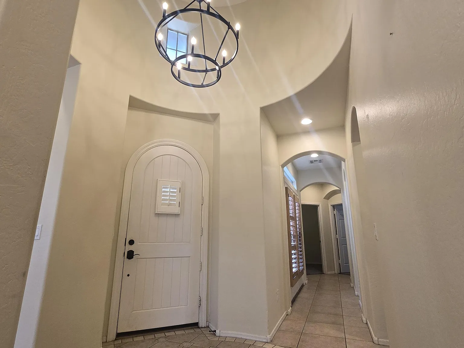 3 bed, 2.0 bath, 1760 sqft, $2,200 — Photo 4