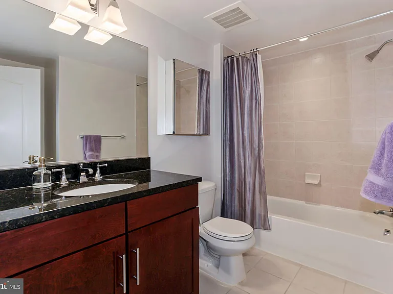 525 N Fayette St #413 — Photo 23