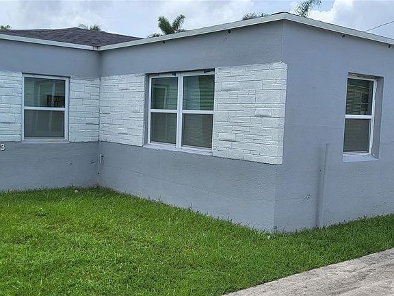 3rd image of 4433 SW 52nd St #1