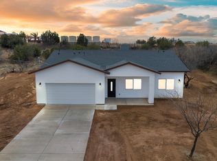 93 Circulo Penjamo, Rio Rico, AZ 85648