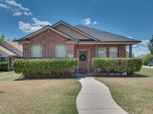 10239 Holly Grove Dr, Fort Worth, TX 76108