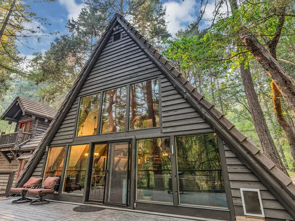 3435 Wards Creek Rd, Rogue River, OR 97537