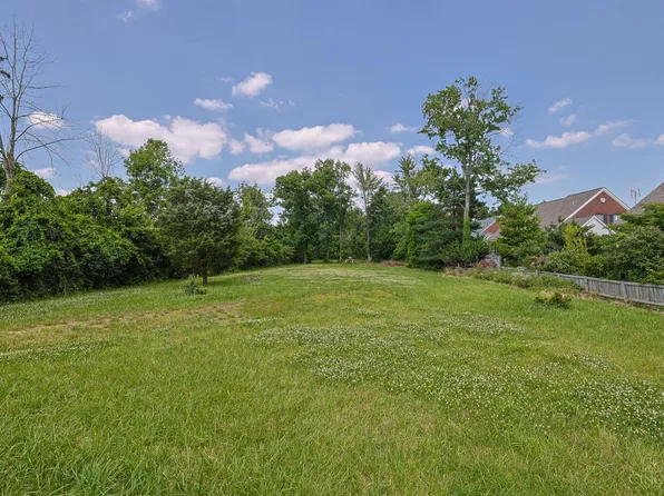 6330 Kugler Mill Rd, Cincinnati, OH 45236