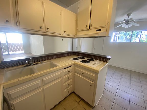 5th image of 11920 Mayfield Ave #16