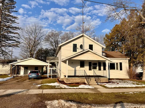 17 S 1st St NE, Cedar Springs, MI 49319