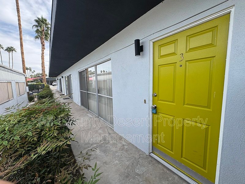 1st image of 46075 Ocotillo Dr #3