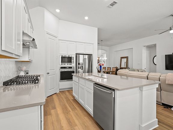 4th image of 4297 Sanctuary Dr