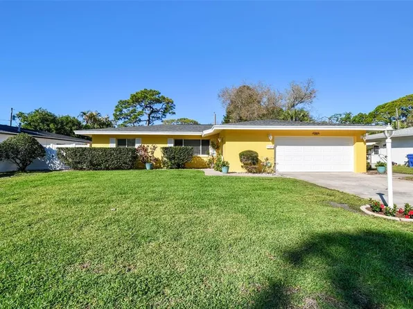 4866 Huntington St NE, Saint Petersburg, FL 33703
