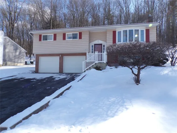 4016 Drexel Dr, Vestal, NY 13850