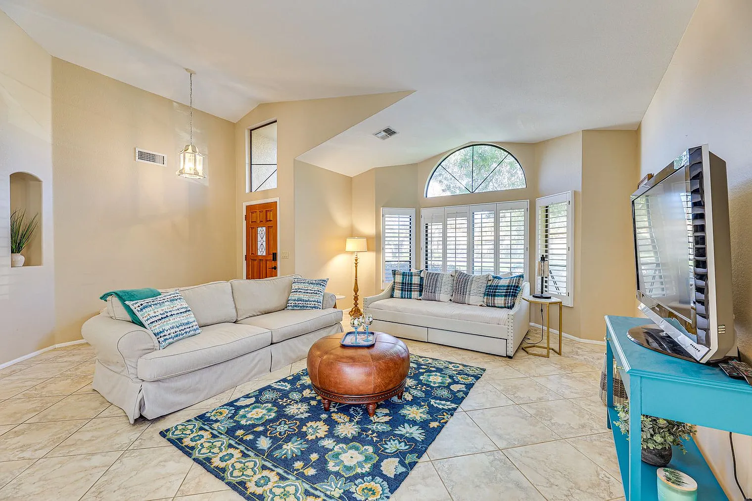 2 bed, 2.0 bath, 1560 sqft, $3,095 — Photo 1