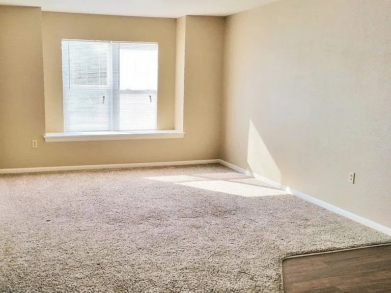 Sundance I — Photo 1