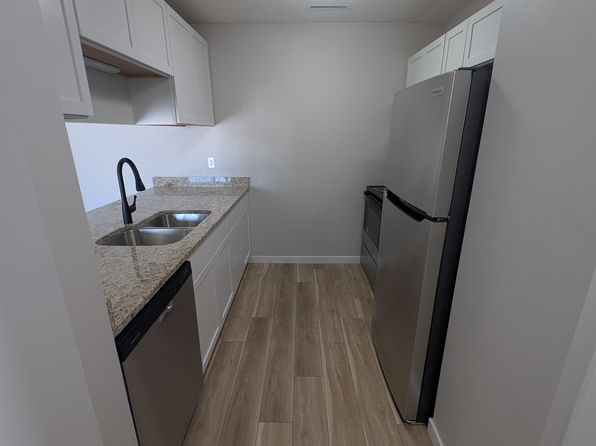 2121 Greene St APT B37