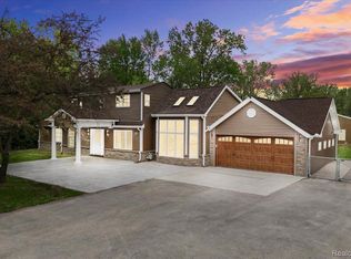 49712 Geddes Rd, Canton, MI 48188