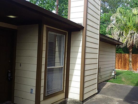 2nd image of 7814 Winehill Ln