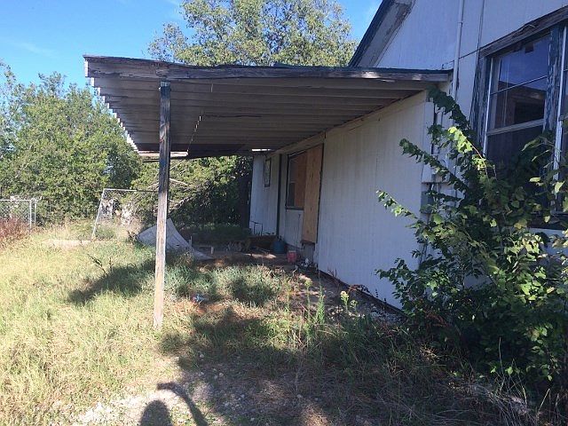 2nd image of 405 N College Dr