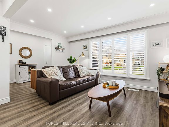 5th image of 23 Japonica Rd
