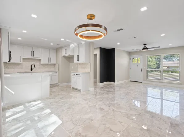 6207 Ivyhill Rd, Fort Worth, TX 76135