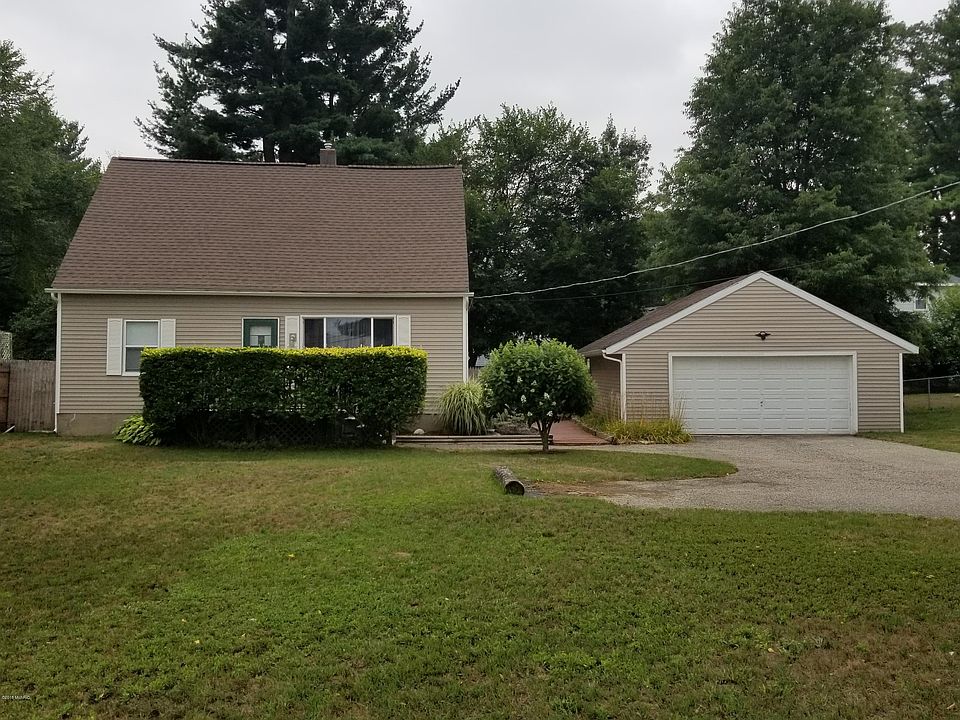 1st image of 1234 52nd St SE