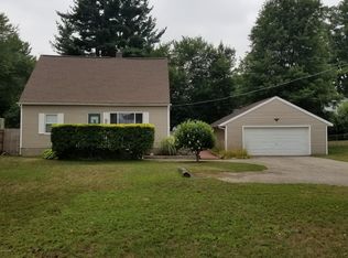 1234 52nd St SE, Kentwood, MI 49508