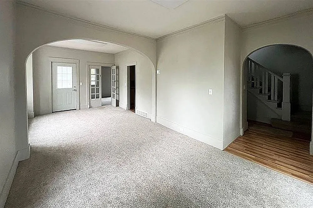 220 Northwest Jackson Avenue - 1 — Photo 1