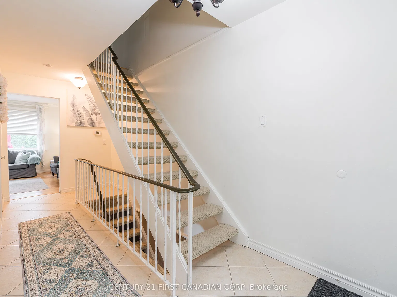 3 bed, $2,400 — Photo 3