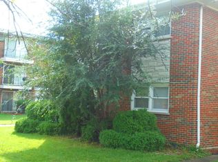 15316 Chicago Rd APT 2E, Dolton, IL 60419