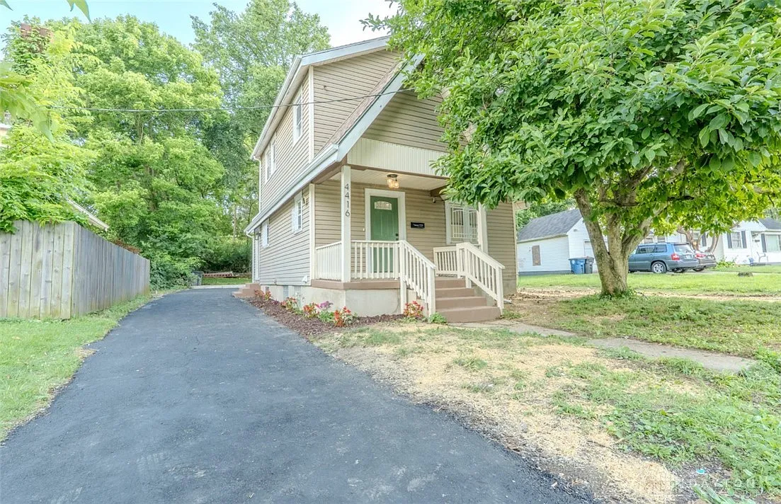 4416 Midway Ave photo 1